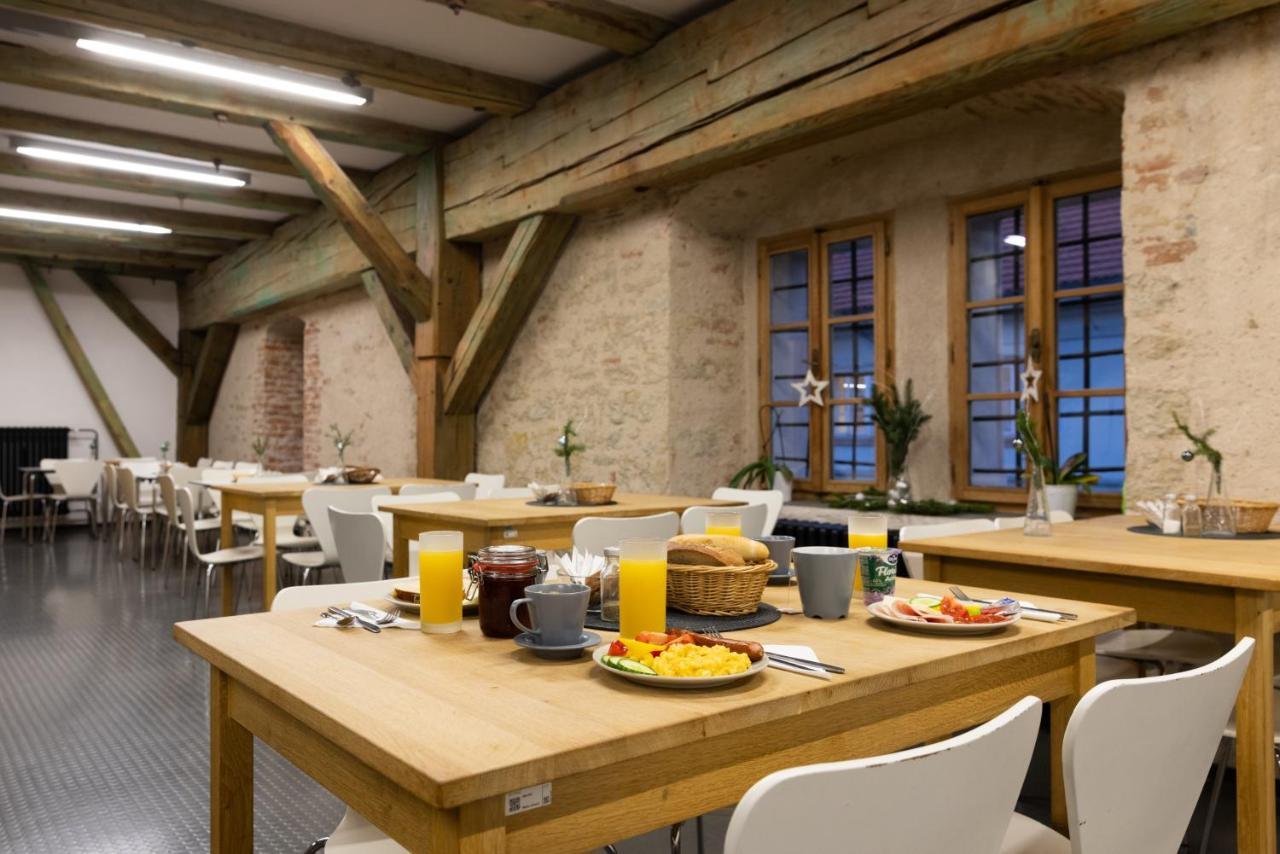 Zamecky Hostel ליטומיסי מראה חיצוני תמונה