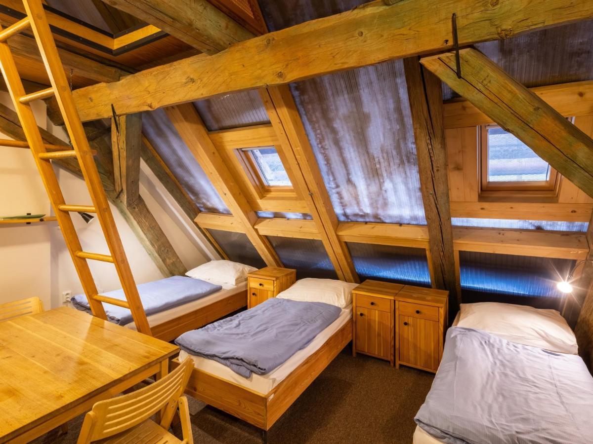 Zamecky Hostel ליטומיסי מראה חיצוני תמונה