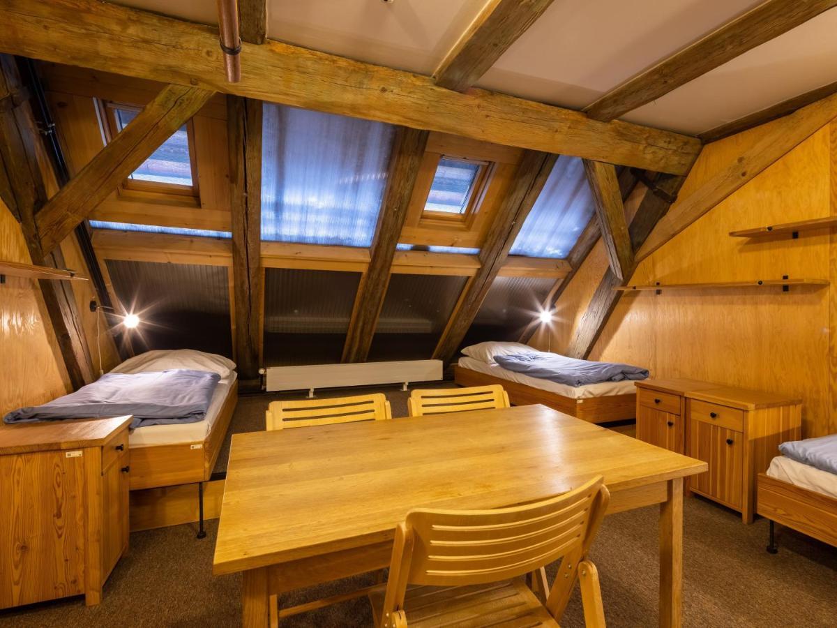 Zamecky Hostel ליטומיסי מראה חיצוני תמונה