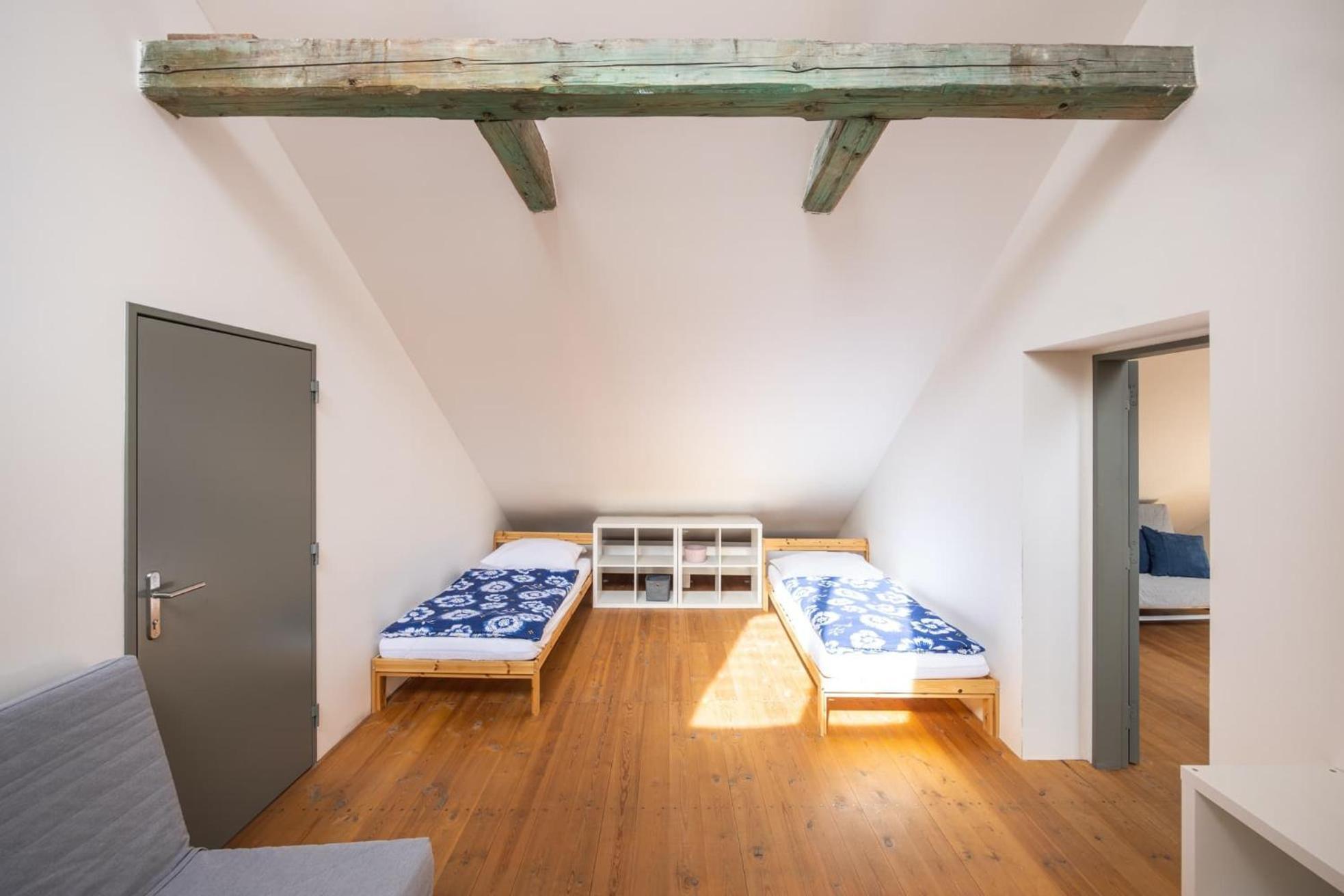 Zamecky Hostel ליטומיסי חדר תמונה